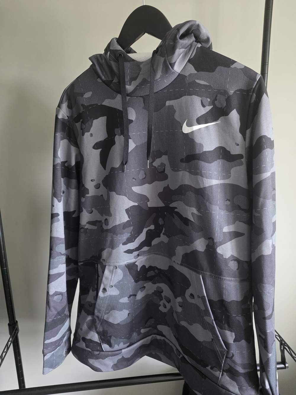 Nike Men’s Grey Camo Pullover Hoodie